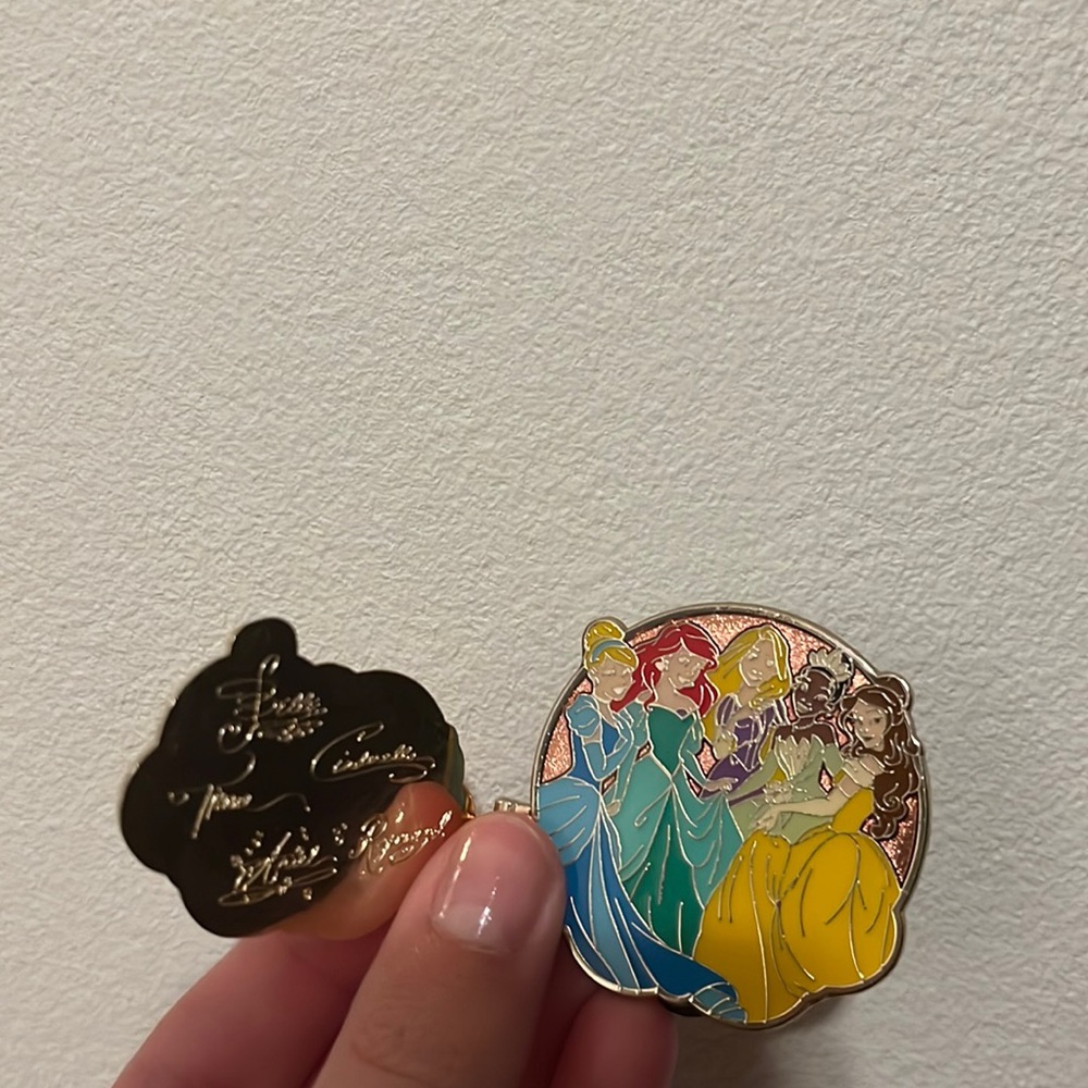 Rare disney princess pin with signatures